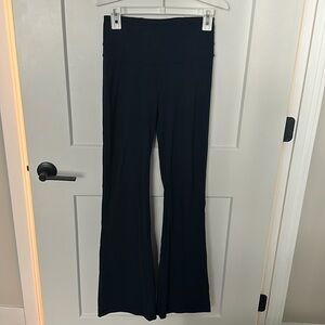 Lululemon Women’s Groove Nulu Super-High-Rise Flared Pants